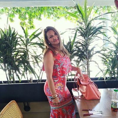 Profile Picture of Maria Isabel Pinzon (@mabel09091) on Twitter