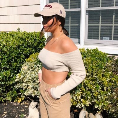 Profile Picture of April Nicole Cisneros (@AprilCisne) on Twitter