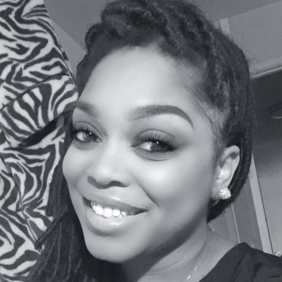 Profile Picture of Ericka Nelson (@syniahsays) on Poshmark