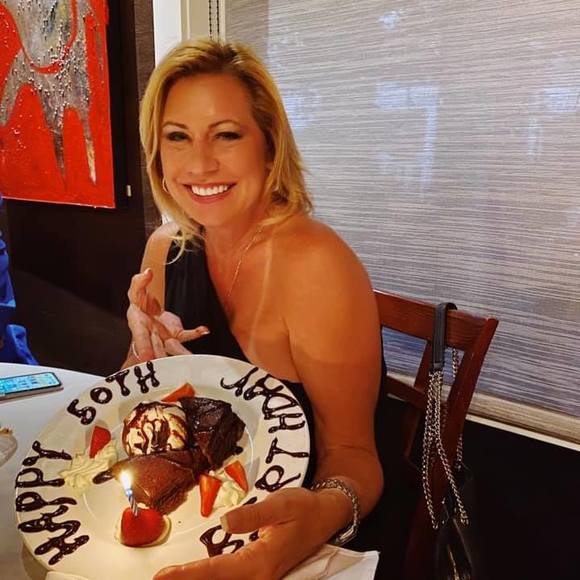 Profile Picture of Trish Murray (@mstrish70) on Poshmark