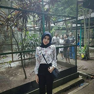 Profile Picture of Revi Aulia (@dicky.matthew.12) on Facebook