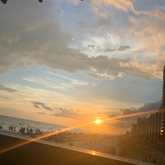 Profile Picture of Emmaline Quick (@epierce1) on Poshmark