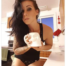 Profile Picture of Marilyn Monroe Mitchell (@catherinedaoust2) on Pinterest