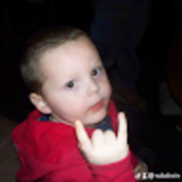 Profile Picture of Wade Aarness (@wadeaarness) on Poshmark