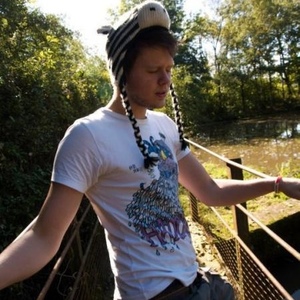 Profile Picture of Ian Favell (@ianfavell) on Myspace