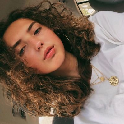 Profile Picture of Deborah (@deborah_simone_) on Twitter