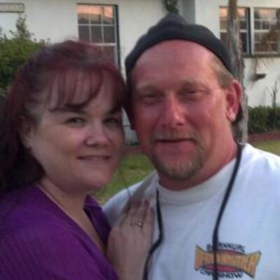 Profile Picture of Shelly Harding (@OneHotNewMe) on Twitter