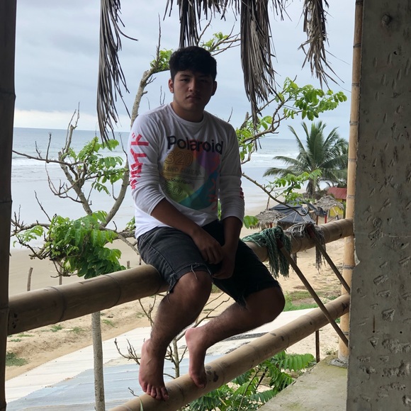 Profile Picture of Justin Zamora (@ek9zamora) on Poshmark