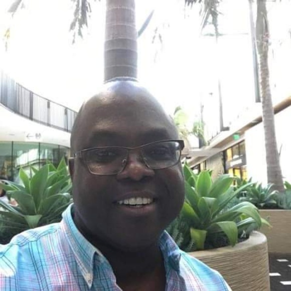 Profile Picture of Tyrone James (@jamestyrone58) on Poshmark