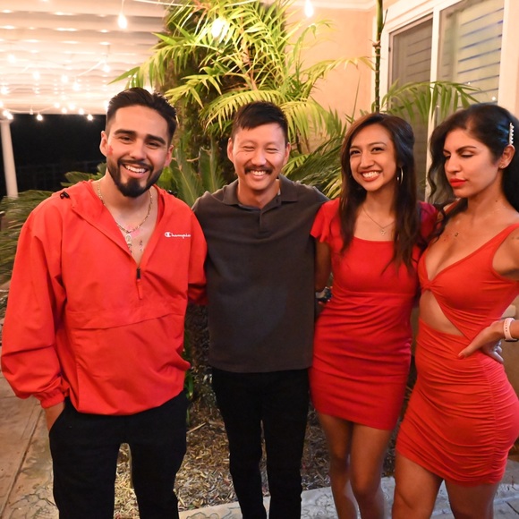 Profile Picture of Daniel Yao (@dqy1234) on Poshmark