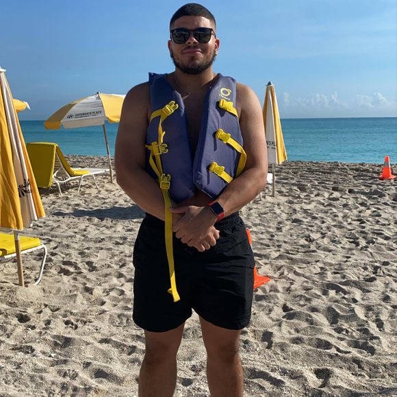 Profile Picture of Jose Atiles (@joseatiles) on Poshmark