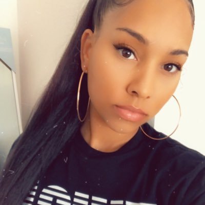 Profile Picture of Chasity Monique (@x_Loveblossom) on Twitter