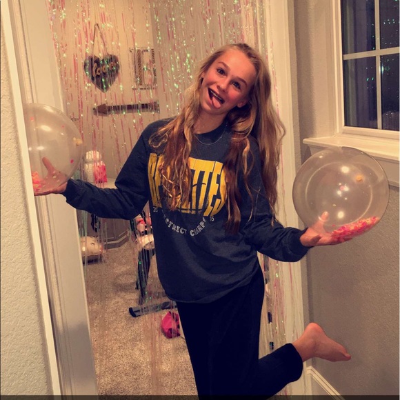 Profile Picture of Breelyn Roach (@breelyn22) on Poshmark