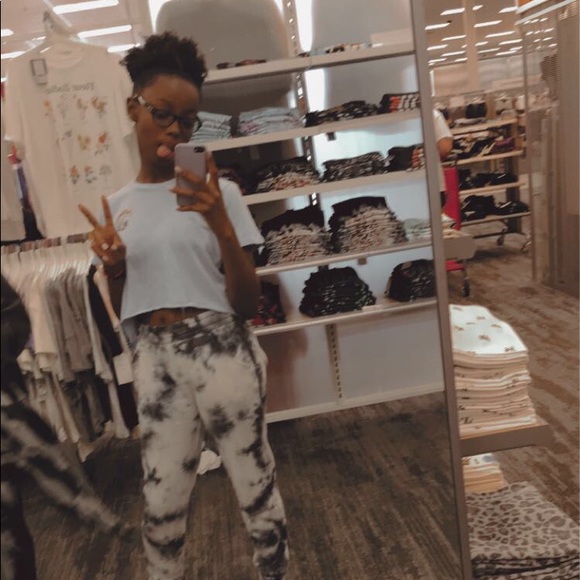 Profile Picture of Jadyn Jones (@jadynjones1) on Poshmark