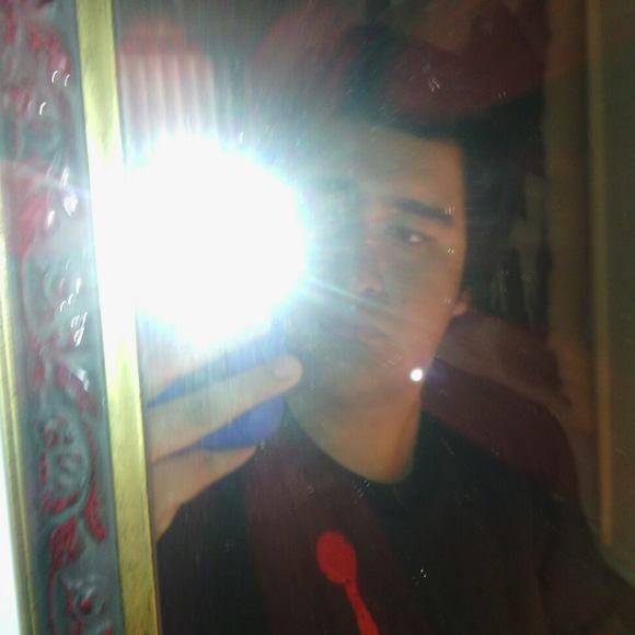 Profile Picture of William Ronquillo (@w_ronquillo) on Poshmark