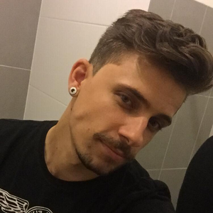 Profile Picture of NotElecktroz 🇵🇹 (@ItsJamesGrey) on Twitter