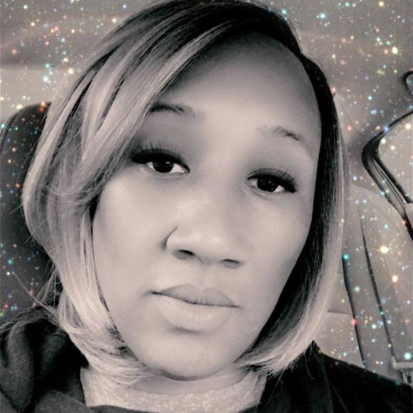 Profile Picture of Lanina Fulton richards (@ctsveryown08) on Poshmark