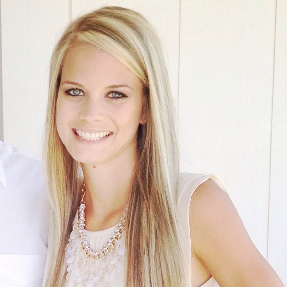 Profile Picture of Christen Double (@cdouble) on Poshmark