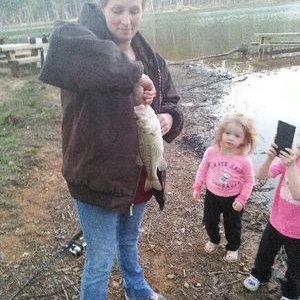 Profile Picture of Christina Gibbs (@Christi80896506) on Twitter