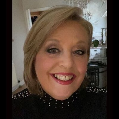 Profile Picture of Debbie Townsend (@low_carb_debbie) on Twitter