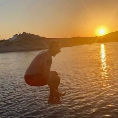 Profile Picture of David Gilmore (@happy2k9) on Twitter