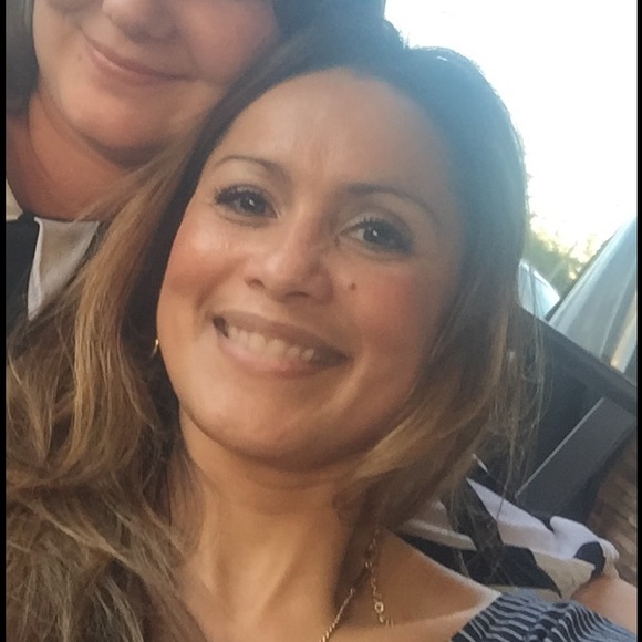 Profile Picture of Erika Stephens (@esteph1) on Poshmark