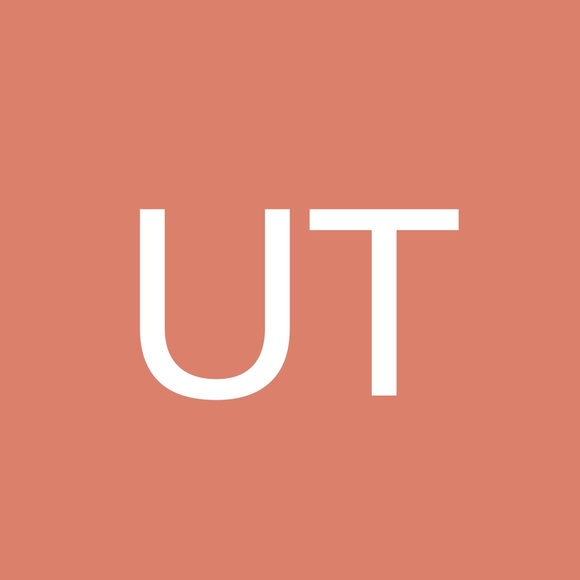 Profile Picture of Ugi Tsogt (@darkskylimo) on Poshmark