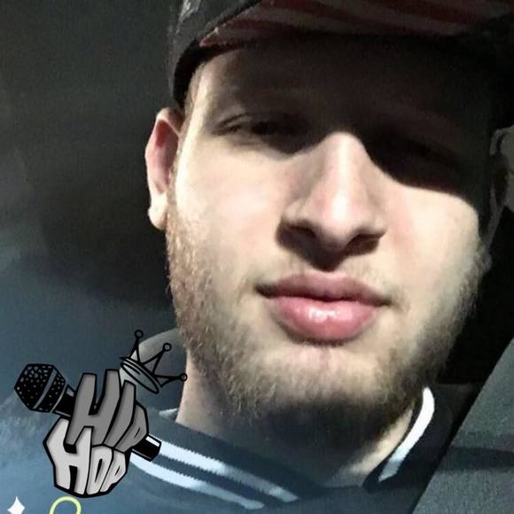 Profile Picture of Joseph Feldman (@bigjojo9898) on Poshmark