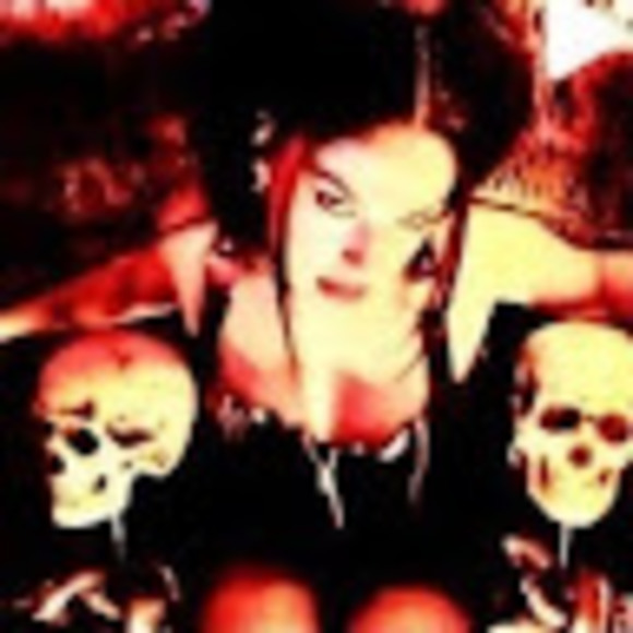 Profile Picture of Lily Radley (@kxttyc4t) on Poshmark