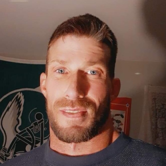 Profile Picture of Edward Morgan (@capscorpio) on Poshmark