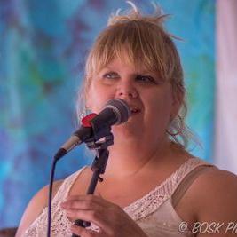 Profile Picture of Teri Lyons Duncan (@myrtleagnes) on Twitter