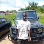 Profile Picture of Lee Mignon Croate (@Lee-Mignon-Croate) on Facebook