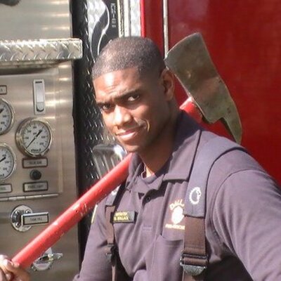 Profile Picture of Travis B. Wallace (@Dallasfire295) on Twitter