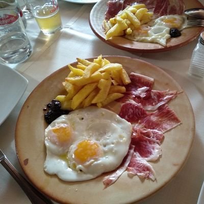 Profile Picture of EMILIO SAEZ (@EMILIOSAEZ15) on Twitter