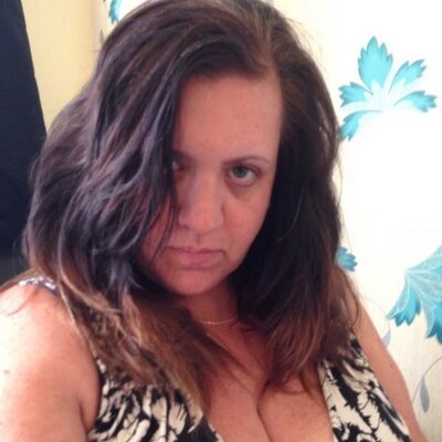 Profile Picture of Suzanne Warburton (@suzanne_lucas_) on Twitter