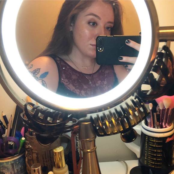 Profile Picture of Sabrina Lazaroff (@sabrinalazaroff) on Poshmark