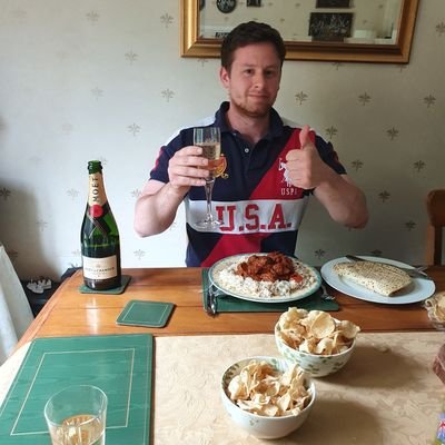 Profile Picture of Thomas Askey (@ThomasAskey3000) on Twitter