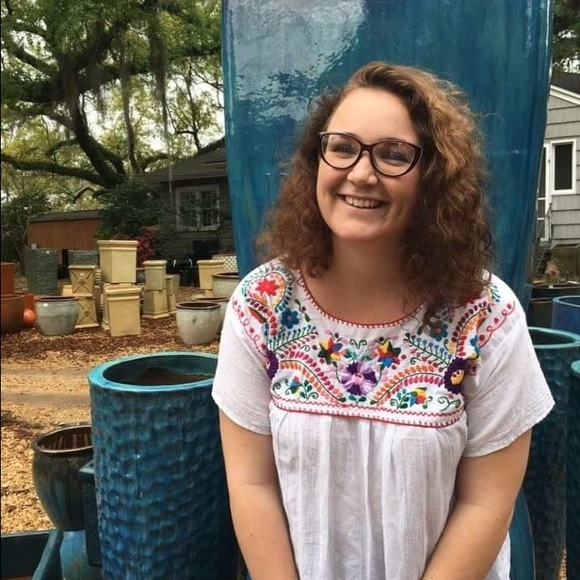 Profile Picture of Lily Kallenberger (@lilykall) on Poshmark