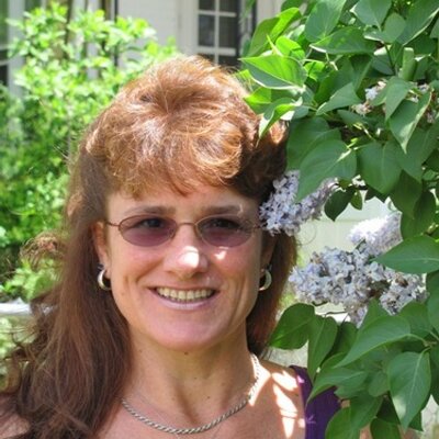 Profile Picture of Lisa M Hineman-Eaton (@schumshee) on Twitter