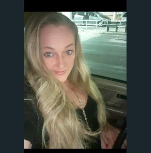Profile Picture of Susan Cassidy (@scassidy1975) on Poshmark