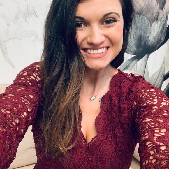 Profile Picture of Whitney Skeens (@whitneycarolyn) on Poshmark