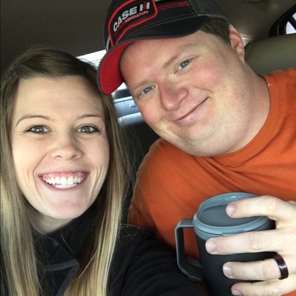 Profile Picture of Katelyn Lewis (@kklewis23) on Poshmark