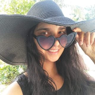 Profile Picture of Julia Farwell (@juliafarwell) on Instagram