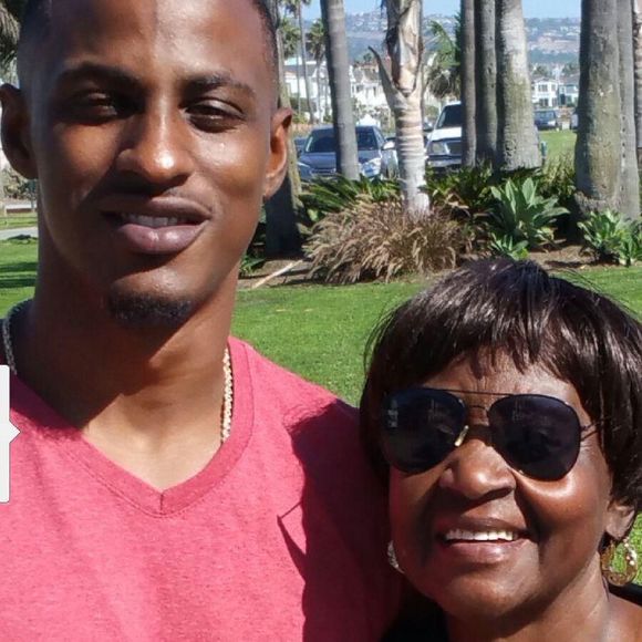 Profile Picture of Joshua Pierre (@joshuapierre885) on Poshmark