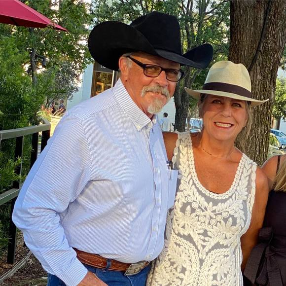 Heather Waddick-reams - Poshmark Profile Picture of Heather Waddick-reams (@heavytopheather) on Poshmark