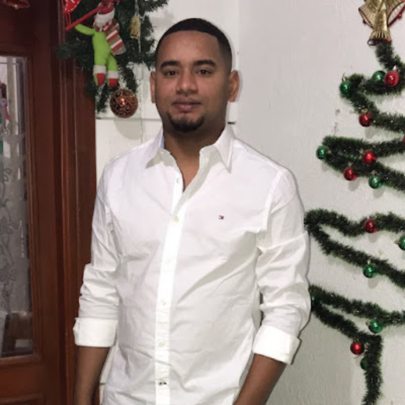 Profile Picture of Richard jose Duran ceren (@richarduran) on Poshmark