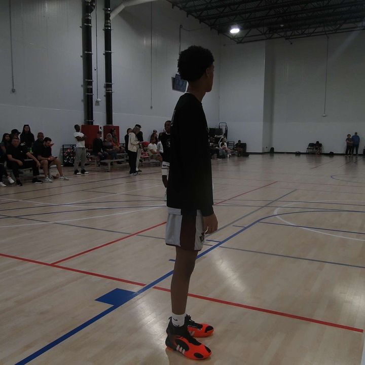 Profile Picture of 12Mike (@michaelabenet) on Tiktok