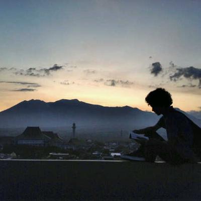 Profile Picture of Hyram Daiva Irawan (@iyambakar) on Twitter
