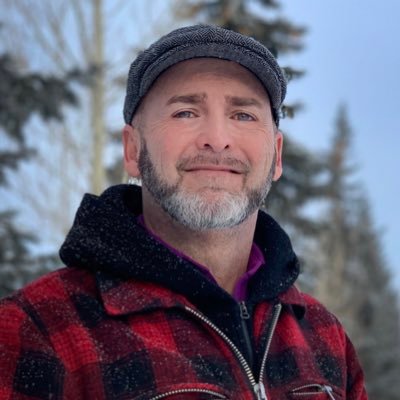 Profile Picture of Joe Loos (@vrvstudio) on Twitter