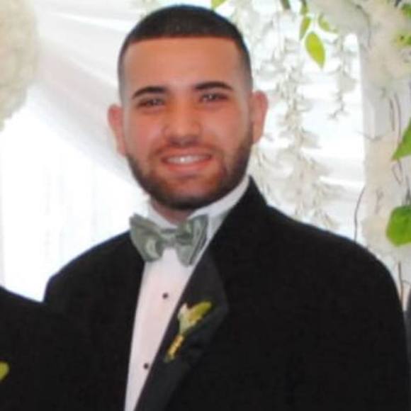 Profile Picture of Ryan Morgera (@ryan1876) on Poshmark
